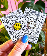 Smiley_pin_geel_en_wit_Studio Inktvis