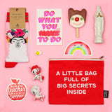 Etui A little bag full of big secrets inside rood-Studio Inktvis-Studio Inktvis