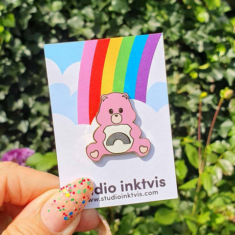 Pin Care Bear pink sending rainbows-Studio Inktvis-Studio Inktvis